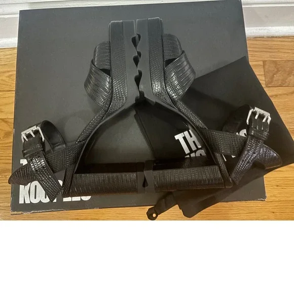 The Kooples NIB Lizard Effect Leather Heel SandalsBlack FR 37/ US‎ 6 MSRP $435 - Picture 5 of 9